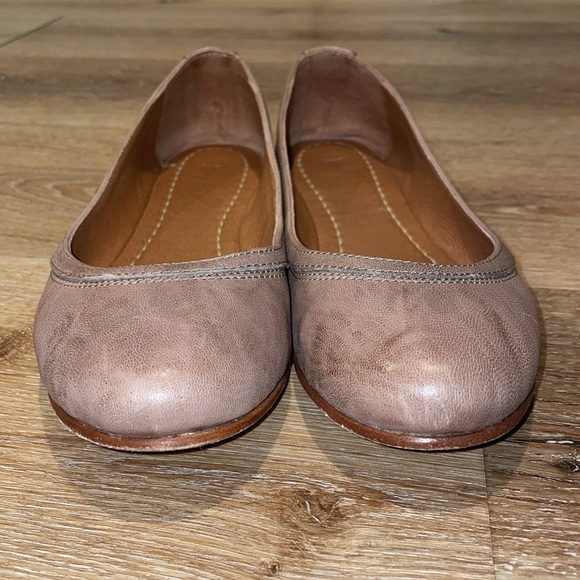 Frye flats - Picture 4 of 7